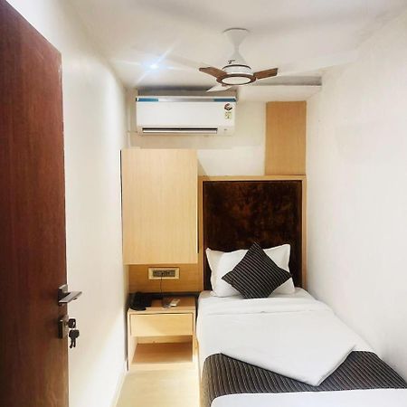 Hotel Winton Mumbai  Buitenkant foto