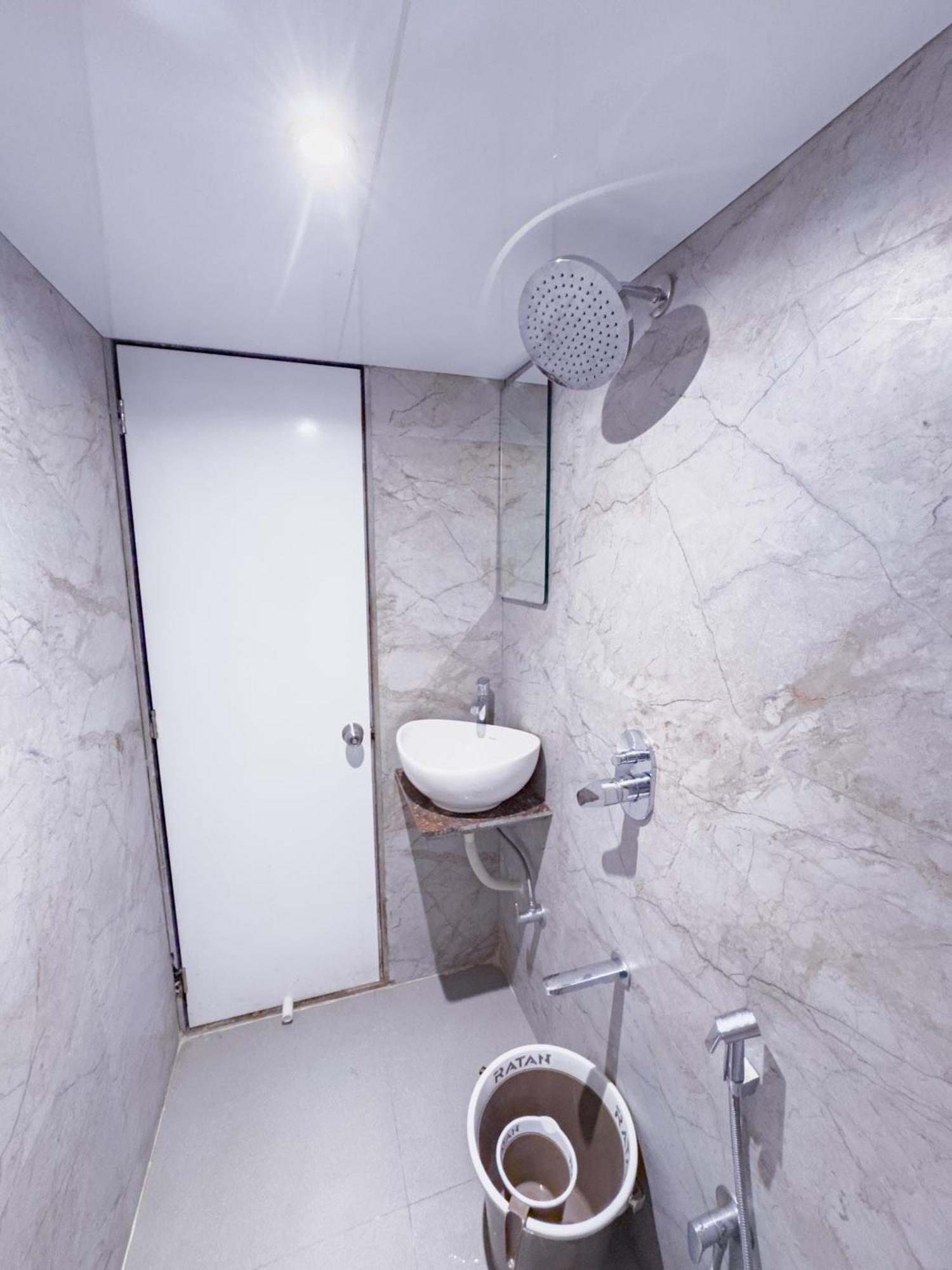 Hotel Winton Mumbai  Buitenkant foto