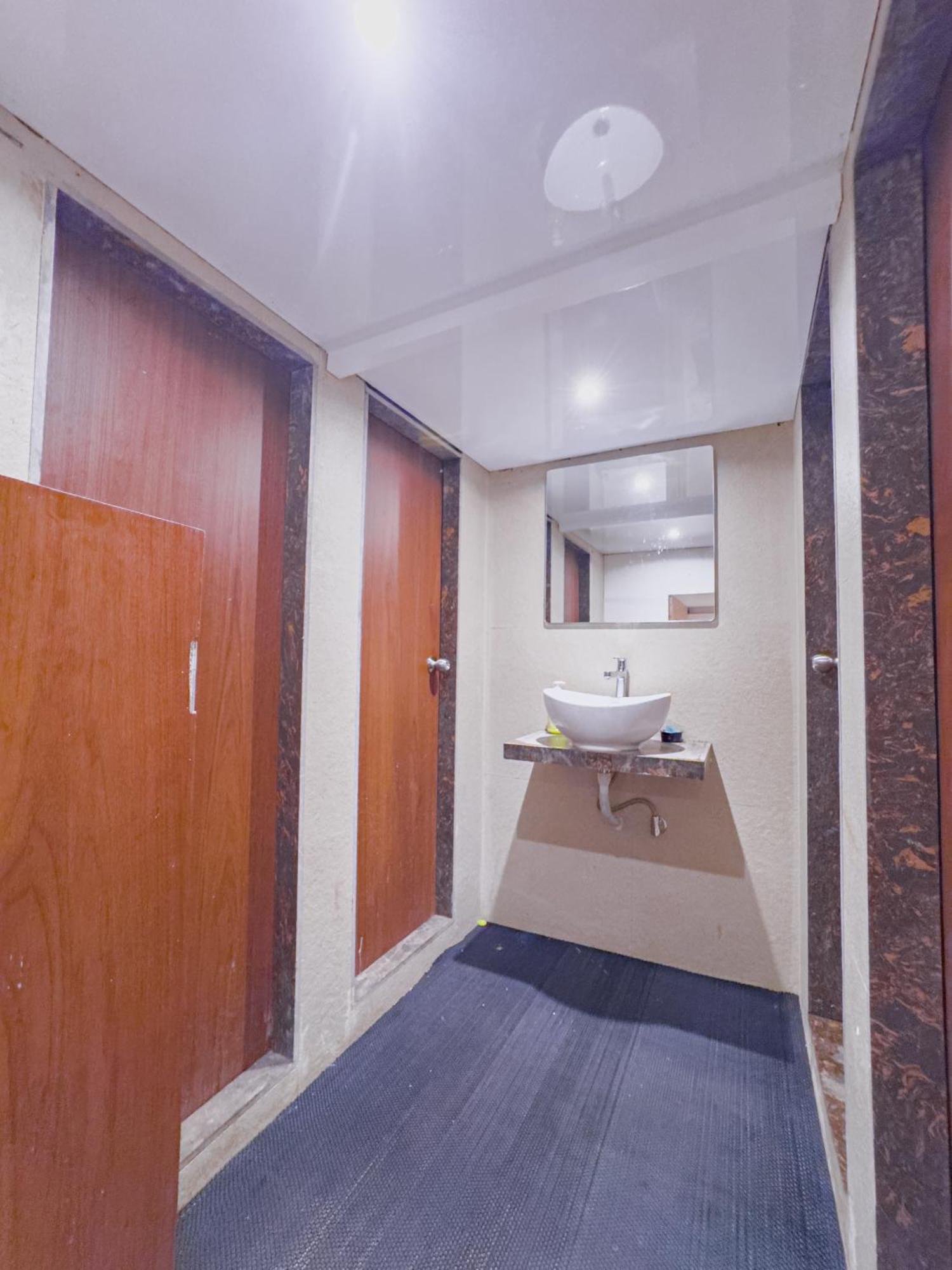 Hotel Winton Mumbai  Buitenkant foto