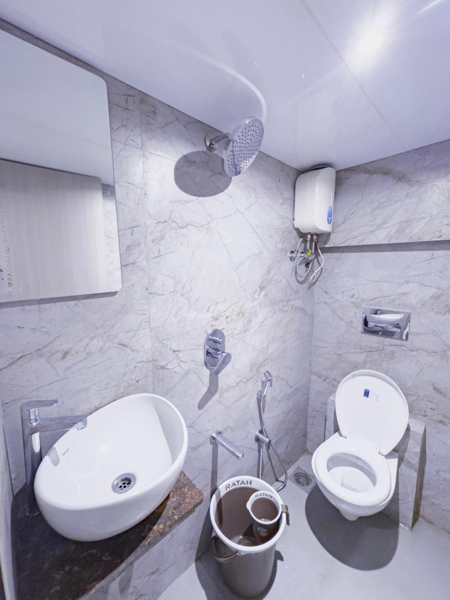 Hotel Winton Mumbai  Buitenkant foto