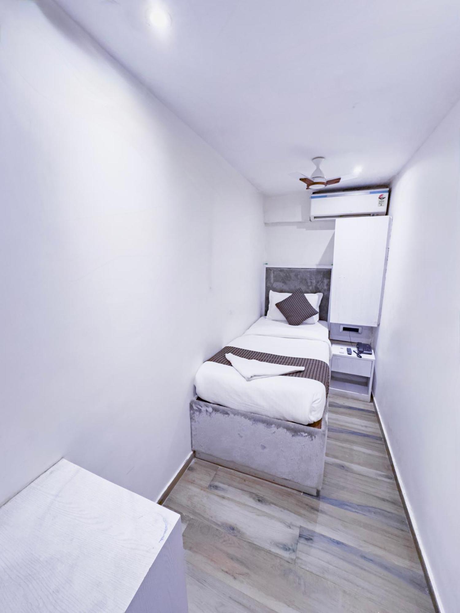 Hotel Winton Mumbai  Buitenkant foto
